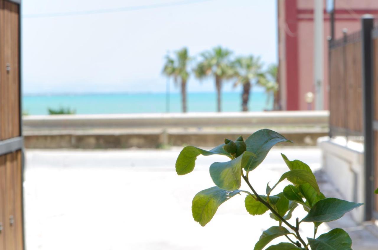 Guest House Del Lido Porto Empedocle Ngoại thất bức ảnh