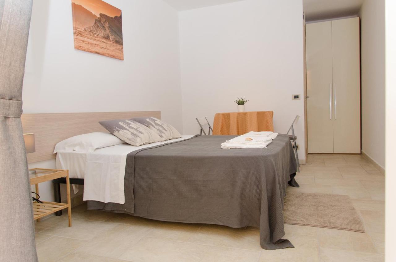 Guest House Del Lido Porto Empedocle Ngoại thất bức ảnh