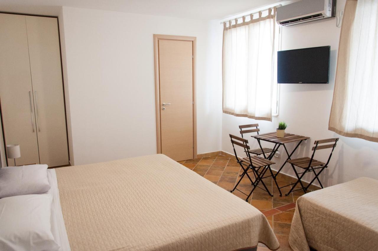 Guest House Del Lido Porto Empedocle Ngoại thất bức ảnh